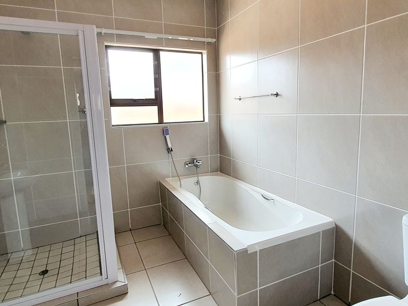 Stylish 3 bedrooms to rent in Louis Trichardt - Photo 9