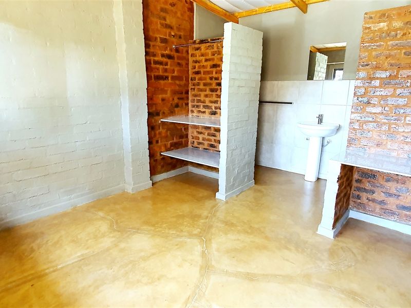 Newly built rooms to rent in New Town, Louis Trichardt - Photo 2