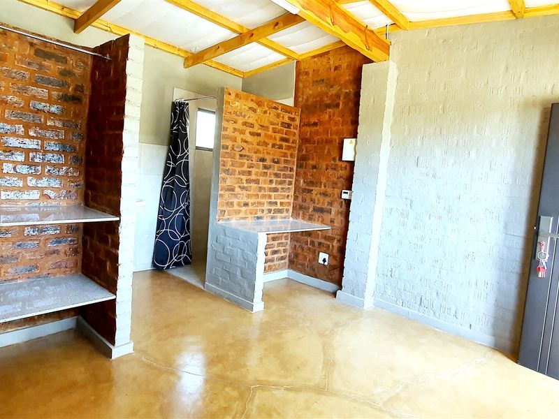 Newly built rooms to rent in New Town, Louis Trichardt - Photo 3