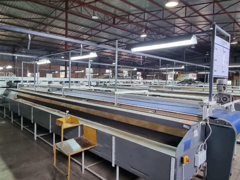 Developed farm in sub-tropical Levubu valley, Limpopo. - Photo 6