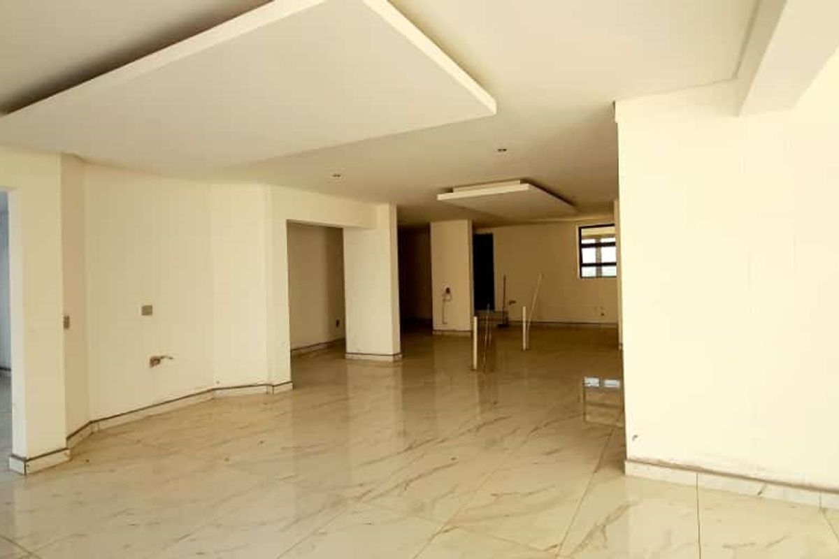 Beautiful Family Home for sale in New Town, Louis Trichardt - Photo 5