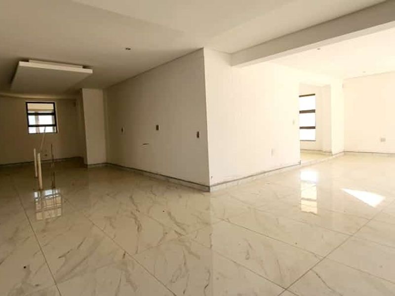 Beautiful Family Home for sale in New Town, Louis Trichardt - Photo 6