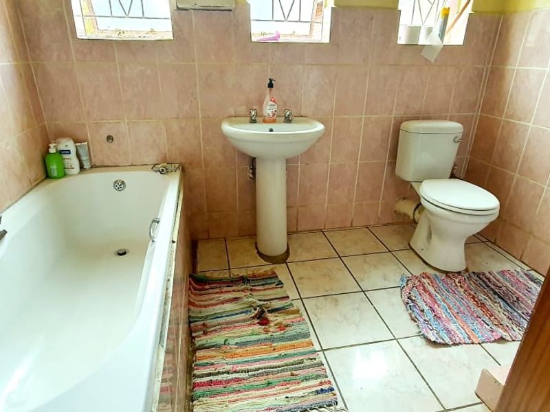 Property with ample  possibilities for sale. - Photo 6