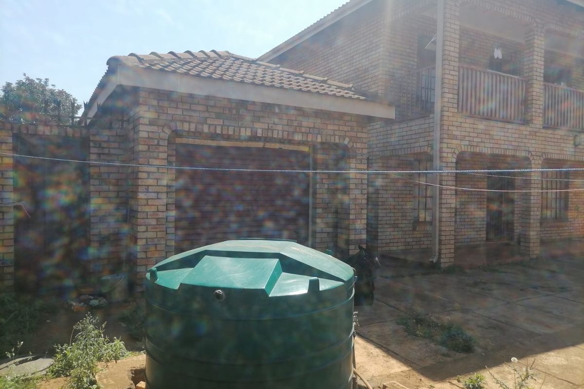 Property full of potential - Photo 3