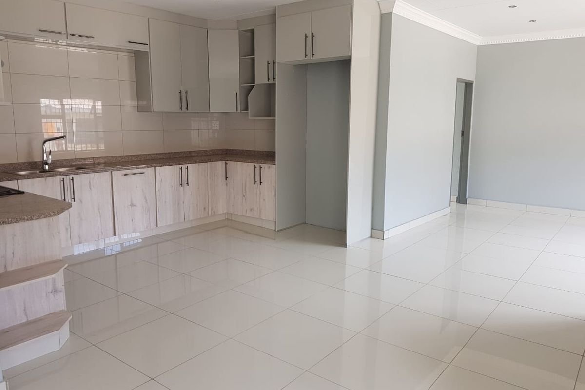Immaculate two bedroom Unit for rent in CBD, Louis Trichardt - Photo 4