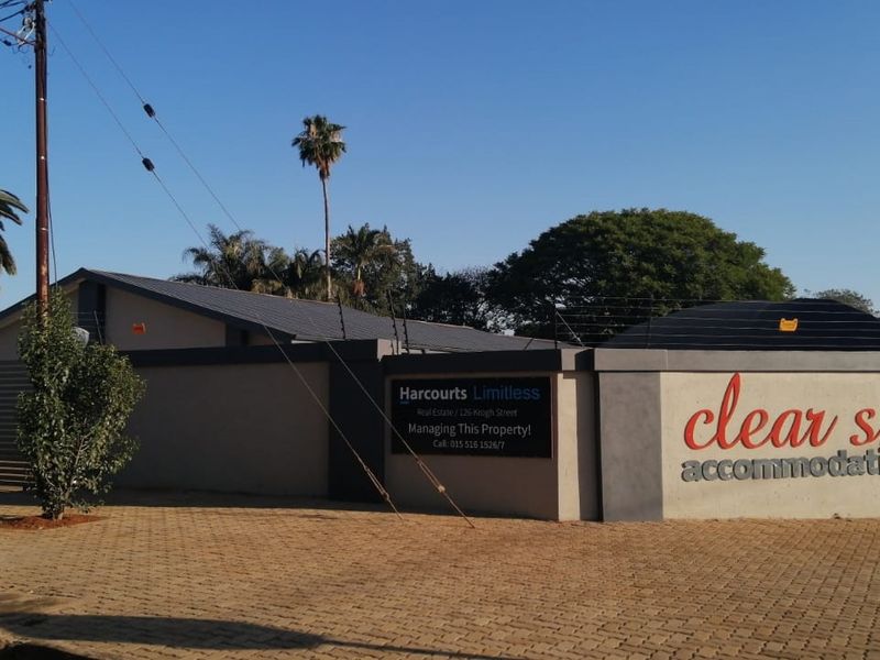 Bachelor Unit for rent in New Town, Louis Trichardt - Photo 1