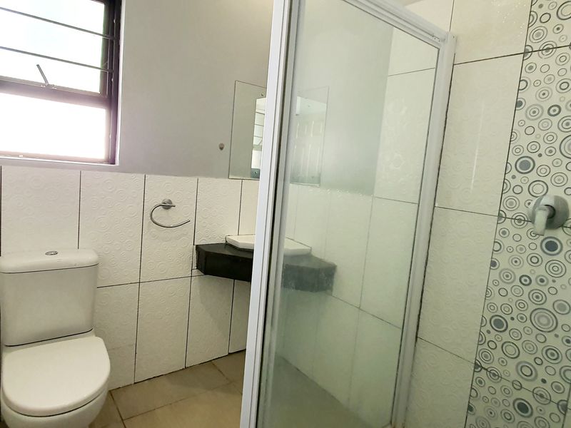 Bachelor Unit for rent in New Town, Louis Trichardt - Photo 6
