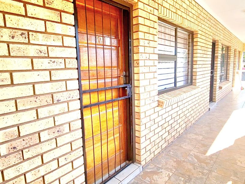 One bedroom Apartment for rent in CBD, Louis Trichardt