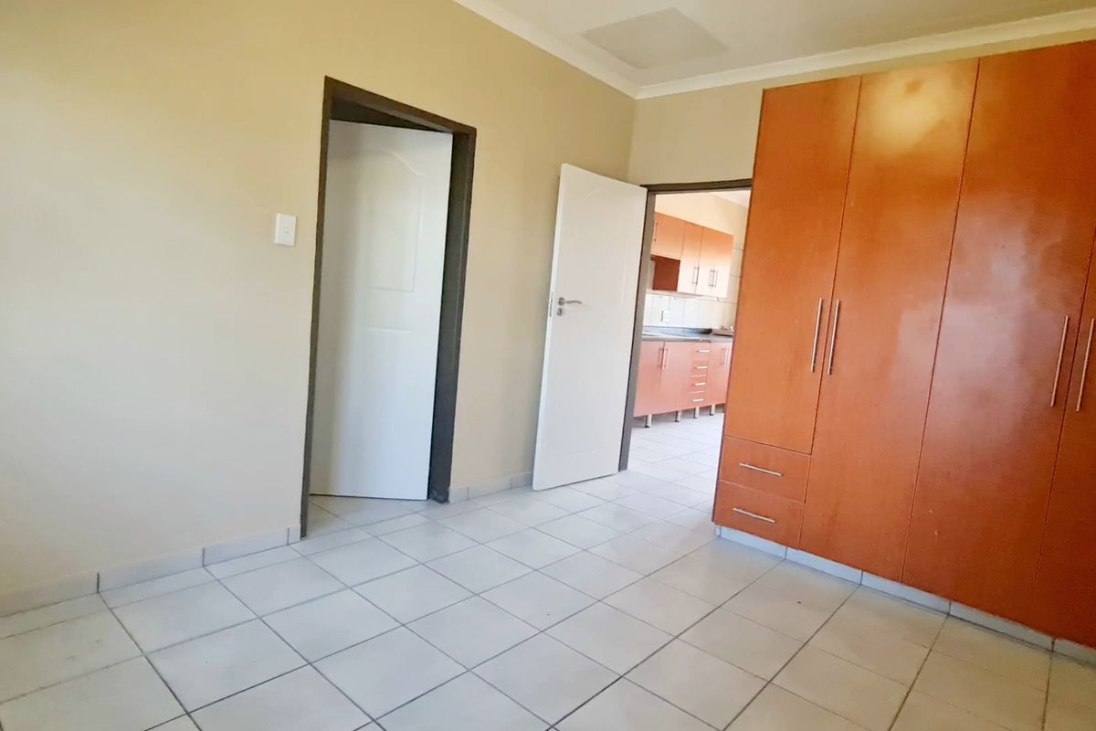 One bedroom Apartment for rent in CBD, Louis Trichardt - Photo 3