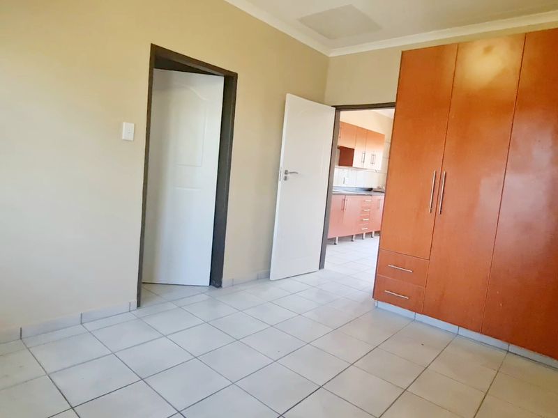 One bedroom Apartment for rent in CBD, Louis Trichardt - Photo 3