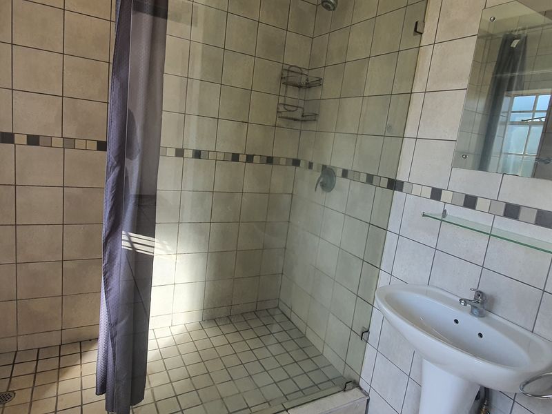 Well-known 2 Bedroom in complex to Rent in CBD area, Louis Trichardt - Photo 7