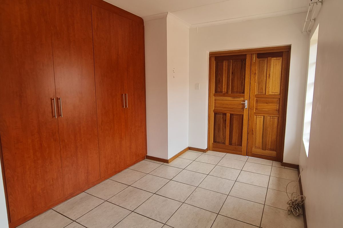 Well-known 2 Bedroom in complex to Rent in CBD area, Louis Trichardt - Photo 5