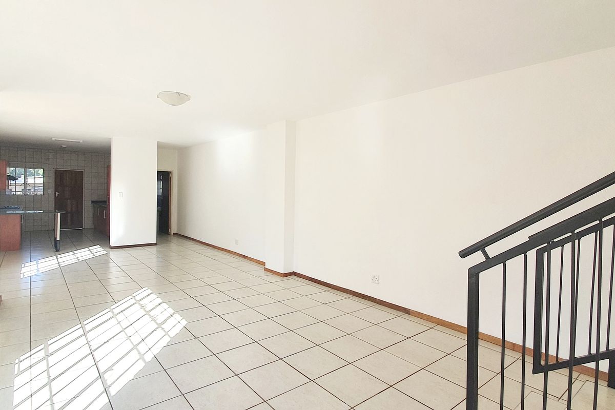 Well-known 2 Bedroom in complex to Rent in CBD area, Louis Trichardt - Photo 2