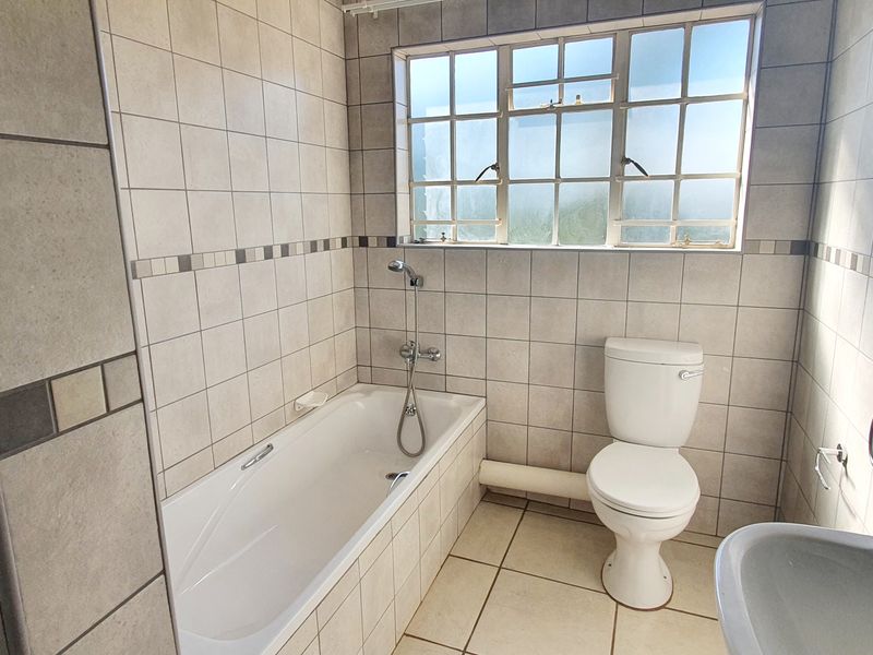 Well-known 2 Bedroom in complex to Rent in CBD area, Louis Trichardt - Photo 10