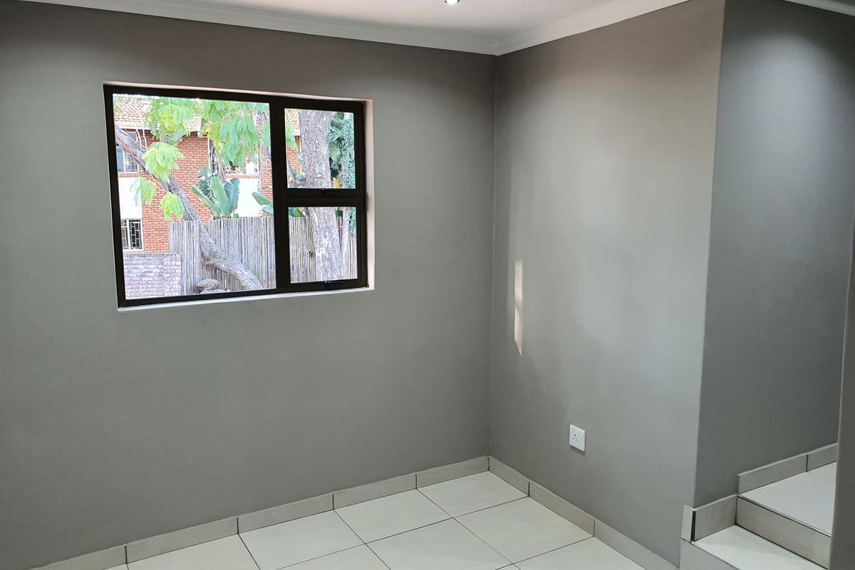 Luxurious  bachelor to rent in CBD, Louis Trichardt - Photo 4