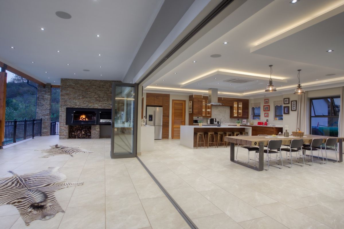 Immaculate 6 bedroom Dream Home - Photo 4