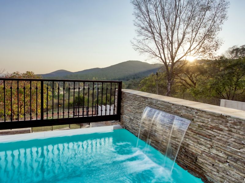 Immaculate 6 bedroom Dream Home - Photo 7