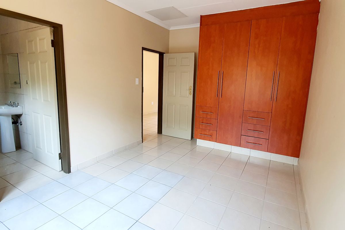 Modern One Bedroom flat to rent in Louis Trichardt - Photo 4