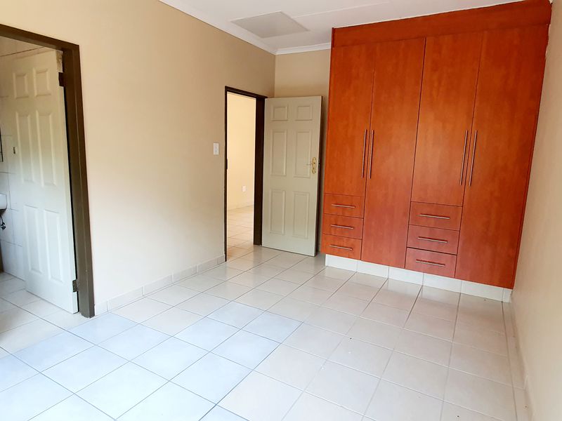 Modern One Bedroom flat to rent in Louis Trichardt - Photo 4