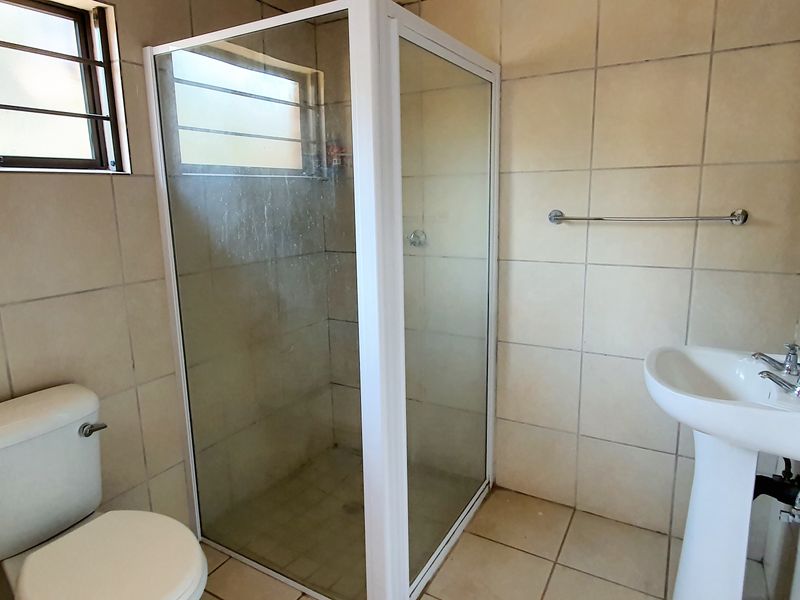 Modern One Bedroom flat to rent in Louis Trichardt - Photo 5