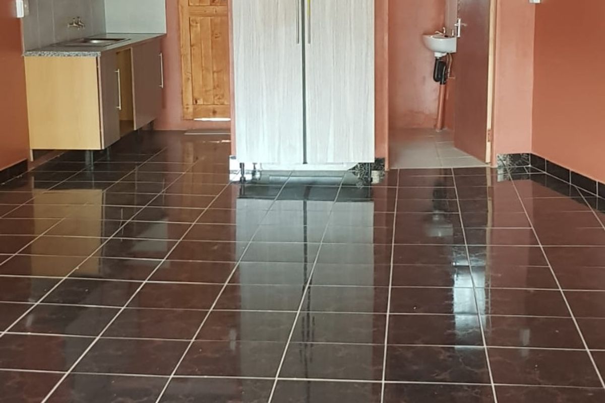 Modern house for sale in Tshikota - Photo 4