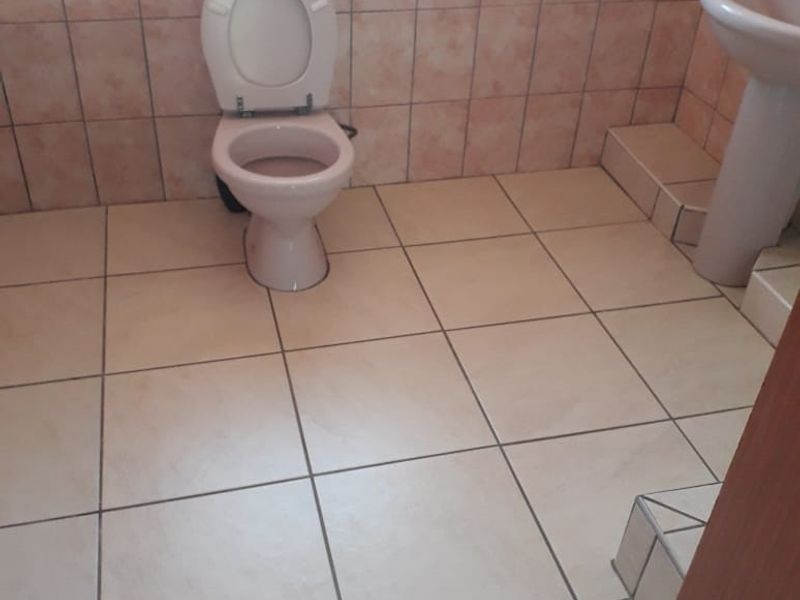 Modern house for sale in Tshikota - Photo 7