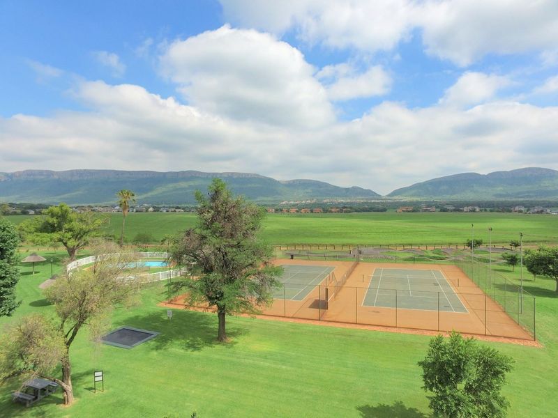 Large Double Stand in Sought After Estate!! - Photo 7