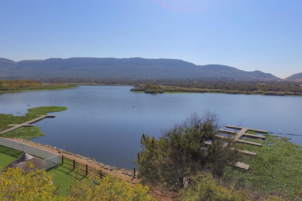 Large Double Stand in Sought After Estate!! - Photo 4