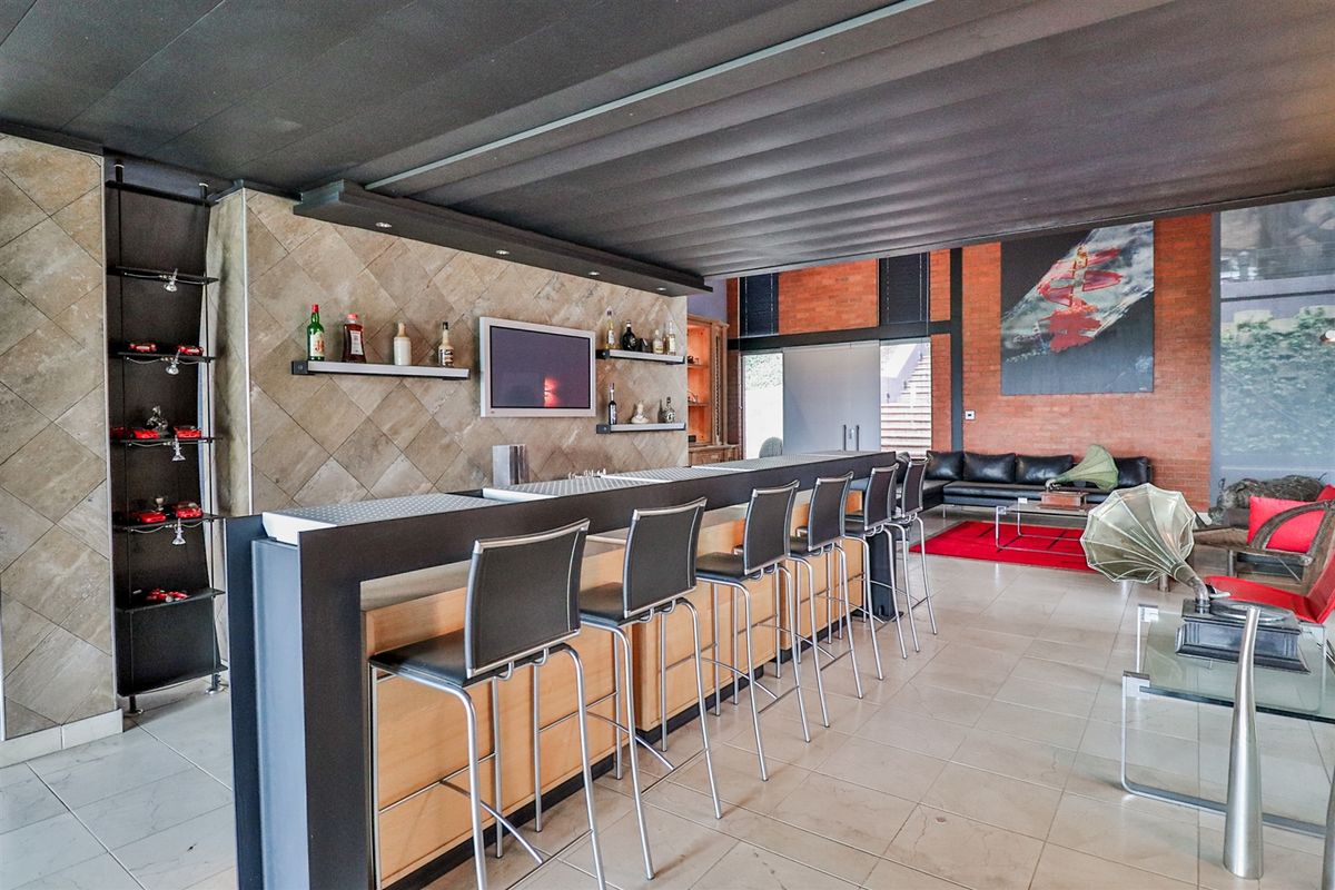 3 Bedroom ULTRA Modern Executive Home - Photo 4