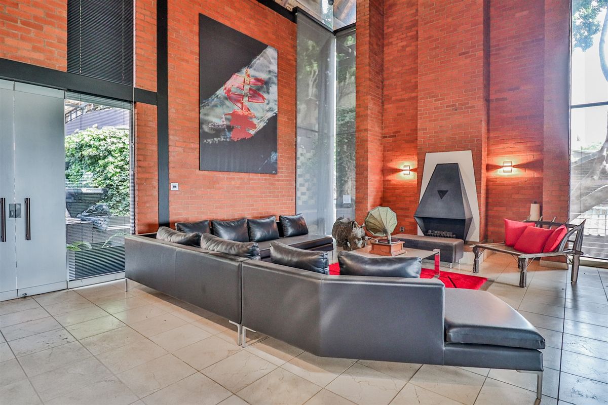 3 Bedroom ULTRA Modern Executive Home - Photo 5