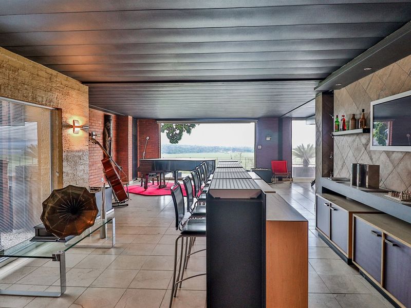 3 Bedroom ULTRA Modern Executive Home - Photo 7