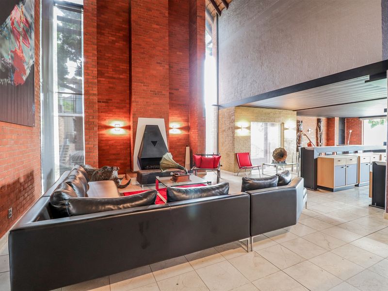 3 Bedroom ULTRA Modern Executive Home - Photo 3