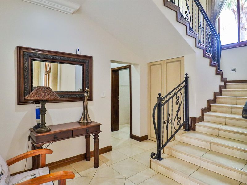 Truly an Executive Residence in Westlake Eco Estate - Photo 8