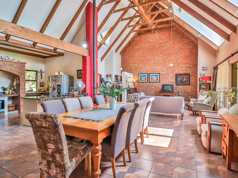 Charming North-Facing Retreat with Breathtaking Pivot Outlook - Photo 3