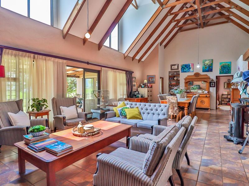 Charming North-Facing Retreat with Breathtaking Pivot Outlook - Photo 4