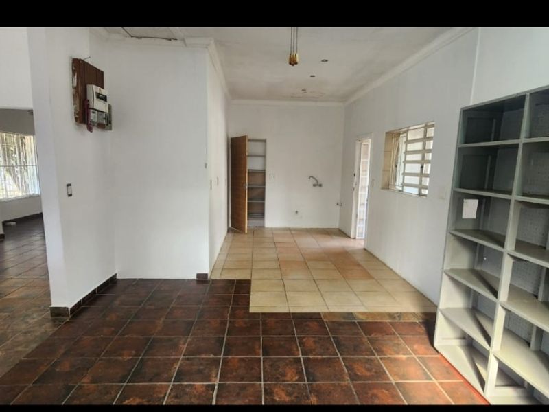 Well-Maintained Commercial Building – Fully Operational Office Space - Photo 6