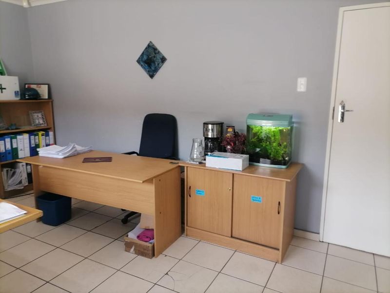 Big commercial property awaiting you now - Photo 8
