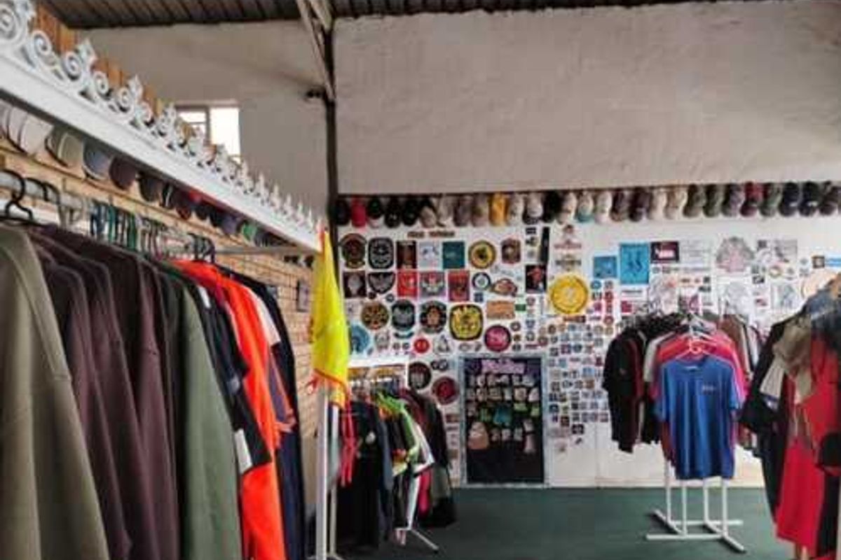 Prime Commercial Property with endless Potential-Perfect for Business Expansion. - Photo 2
