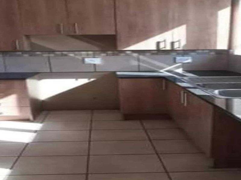 Commercial Building for Sale - Photo 1
