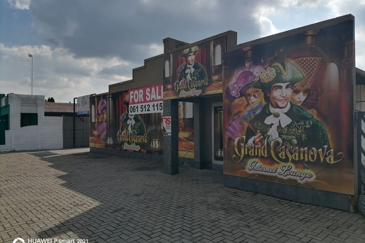 Investment Opportunity: Fully Zoned Commercial Space for Sale - Photo 2