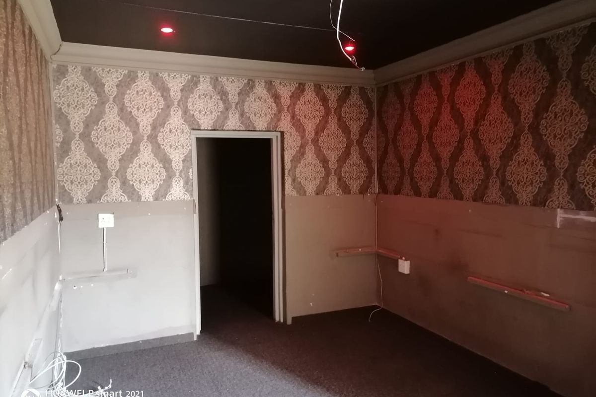 Investment Opportunity: Fully Zoned Commercial Space for Sale - Photo 3