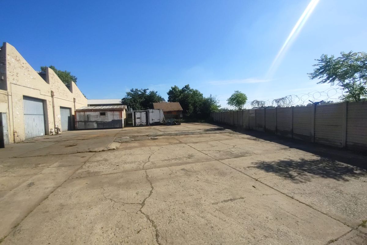Prime Industrial Property for Sale in Duncanville, Vereeniging - Photo 3