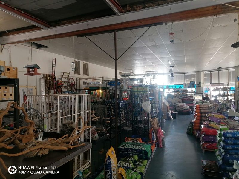 Well-Located Commercial Space for Retail or Service Business - Photo 1
