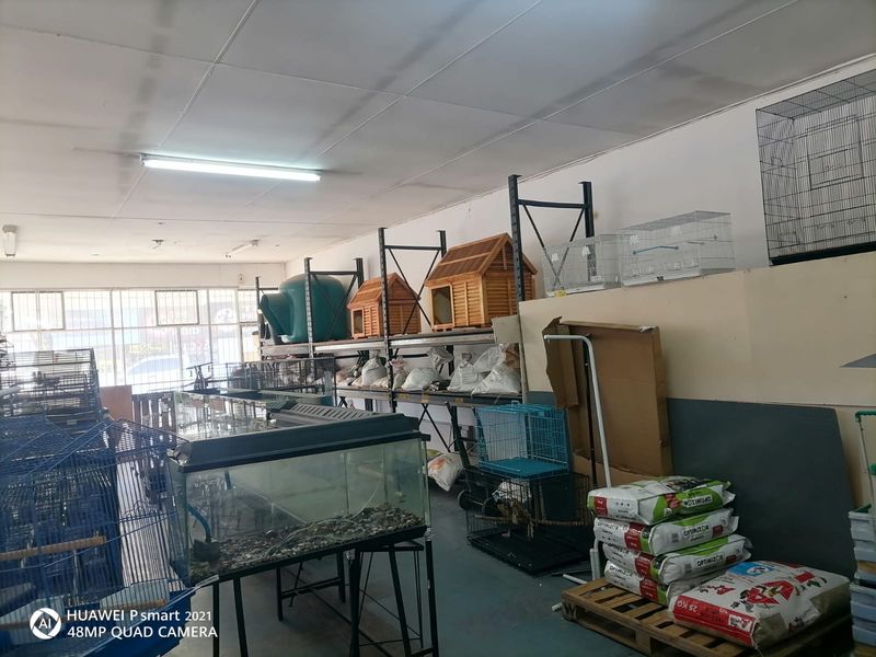 Well-Located Commercial Space for Retail or Service Business - Photo 2