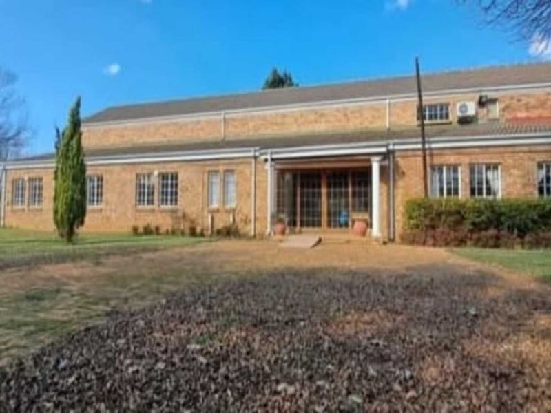 2.2 Hectare Institutional Property – Ideal for Church, Private School or Training Centre - Photo 1