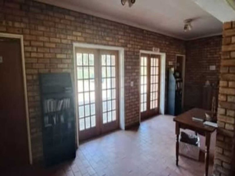 2.2 Hectare Institutional Property – Ideal for Church, Private School or Training Centre - Photo 8