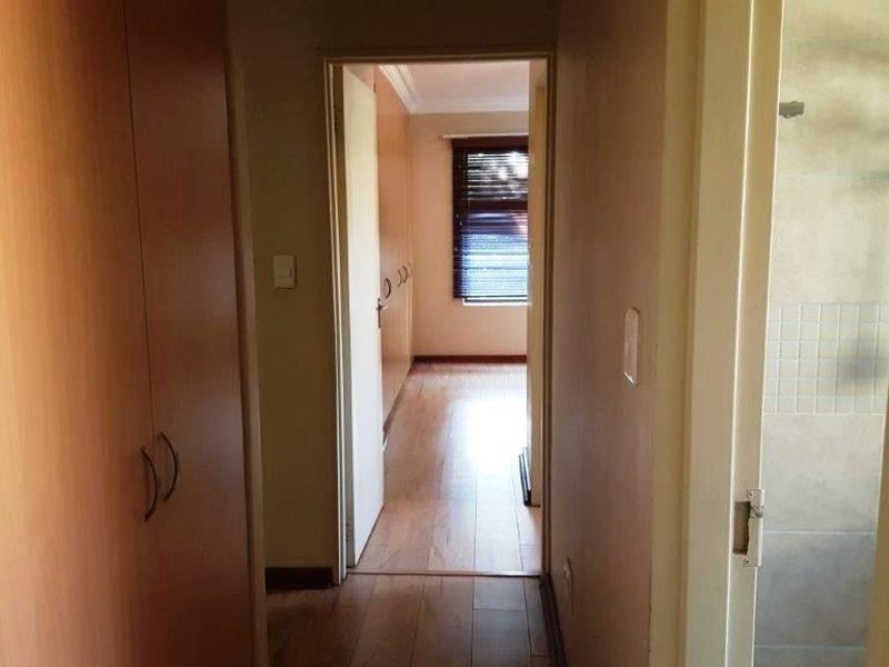 Trendy, spacious and secure! - Photo 7