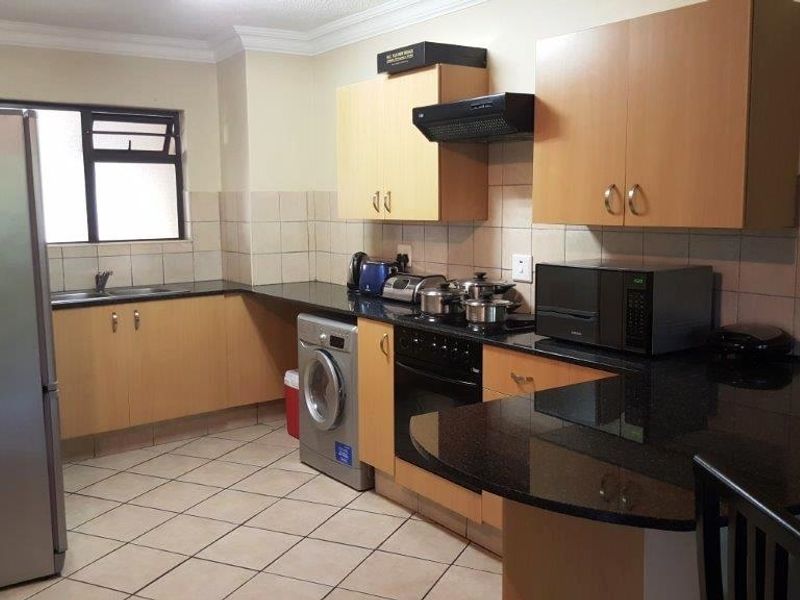 Trendy, spacious and secure! - Photo 6