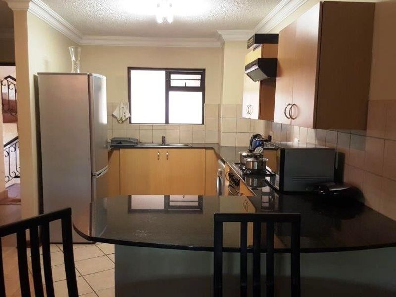 Trendy, spacious and secure! - Photo 5