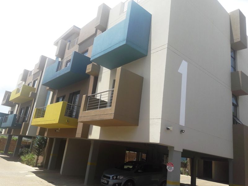 Recently Built & Perfectly Located - Ideal! - Photo 3